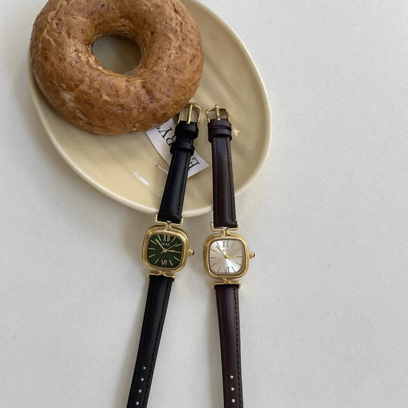 Ladies' Watch New Fashion Retro Niche Style Dial Temperament Belt Simple Watch Women's High-End Exquisite Quartz Women's Watch
Ladies' Watch New Fashion Retro Niche Style Dial Temperament Belt Simple Watch Women's High-End Exquisite Quartz Women's Watch