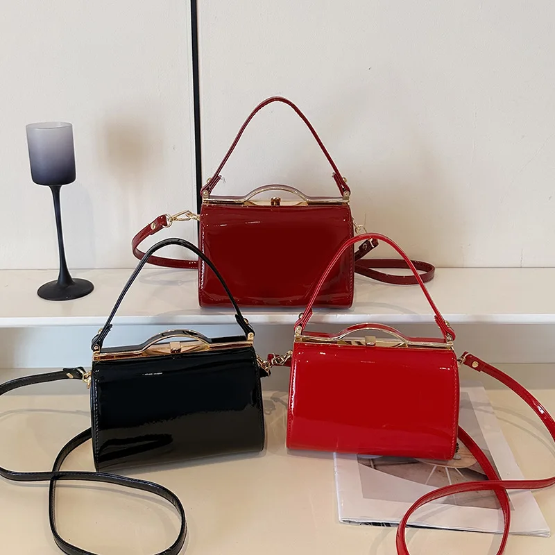 2025 New! Textured Fashionable Luxury - Inspired Handbag - Minimalist Stylish Women's Crossbody & Shoulder Bag
2025 New! Textured Fashionable Luxury - Inspired Handbag - Minimalist Stylish Women's Crossbody & Shoulder Bag