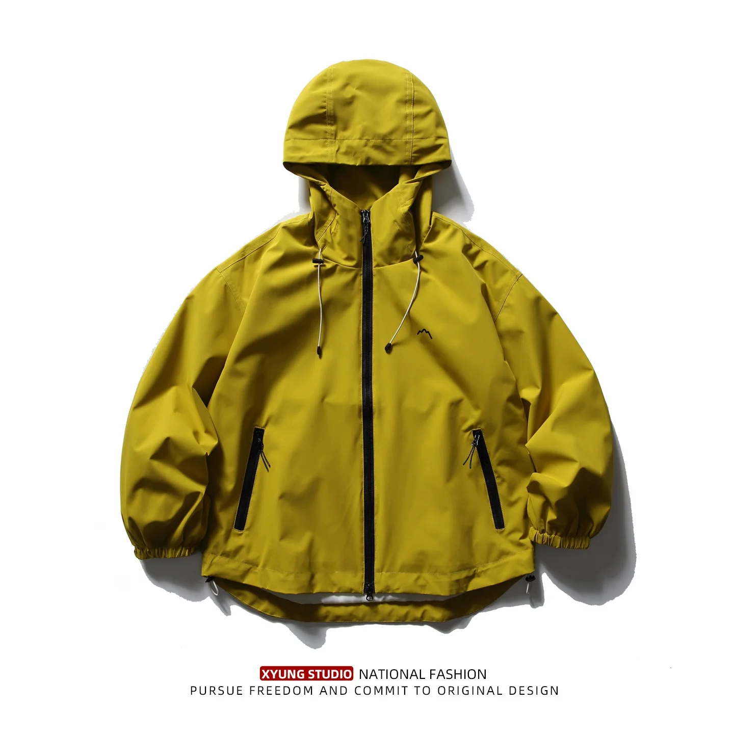 Новая осенняя мужская куртка-худи в американском рабочем стиле: свободная, повседневная, универсальная, ветрозащитная, для активного отдыха, верхняя одежда из полиэфирного волокна
Новая осенняя мужская куртка-худи в американском рабочем стиле: свободная, повседневная, универсальная, ветрозащитная, для активного отдыха, верхняя одежда из полиэфирного волокна