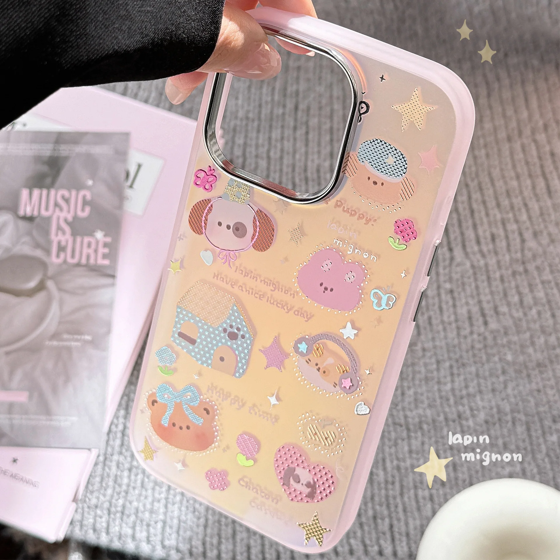 Позолоченный лазерно-розовый мультяшный твердый чехол в корейском стиле для мобильного телефона для iPhone 16/15 pro max, чехол для телефона с защитой от падения для iPhone 13/14
Позолоченный лазерно-розовый мультяшный твердый чехол в корейском стиле для мобильного телефона для iPhone 16/15 pro max, чехол для телефона с защитой от падения для iPhone 13/14