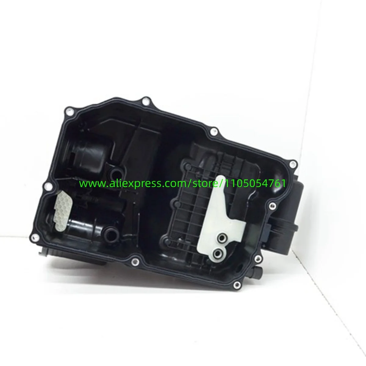 A2473711400 is applicable to the transmission oil pan of M-erc-ed-es-Benz W247 and W118 models.
A2473711400 is applicable to the transmission oil pan of M-erc-ed-es-Benz W247 and W118 models.