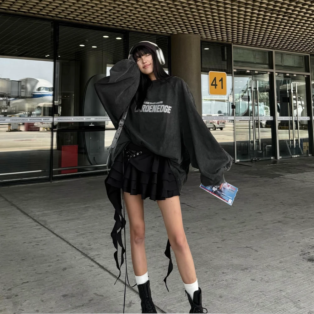 WARDEN EDGE Dynamic Black Tiered Skirt with Slim-Fit Ruffle Layers,Petite Friendly and Perfect for Edgy, Modern Streetwear Style
WARDEN EDGE Dynamic Black Tiered Skirt with Slim-Fit Ruffle Layers,Petite Friendly and Perfect for Edgy, Modern Streetwear Style