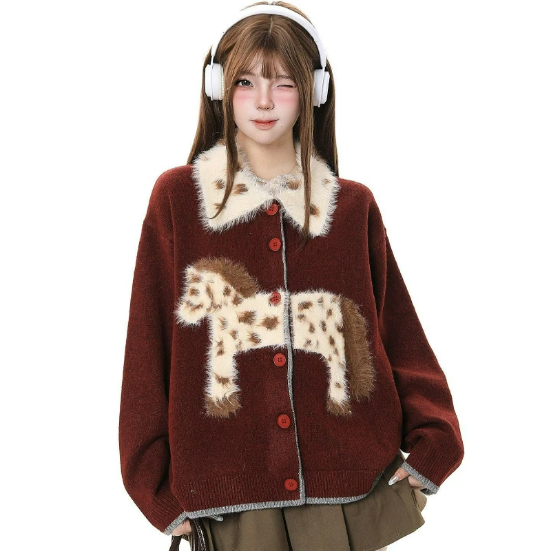 Sweet Cute Cartoon Red Knitted Cardigan for Women 2026 Winter New Style Fashionable Loose and Laid-back Atmosphere Sweater Coat
Sweet Cute Cartoon Red Knitted Cardigan for Women 2026 Winter New Style Fashionable Loose and Laid-back Atmosphere Sweater Coat