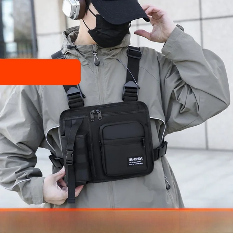 2025 New Faion Crossbody Bag Unique Design Single oulder Handbag Simple Commuter Bag Trendy Outgoing Leisure Box ape
2025 New Faion Crossbody Bag Unique Design Single oulder Handbag Simple Commuter Bag Trendy Outgoing Leisure Box ape