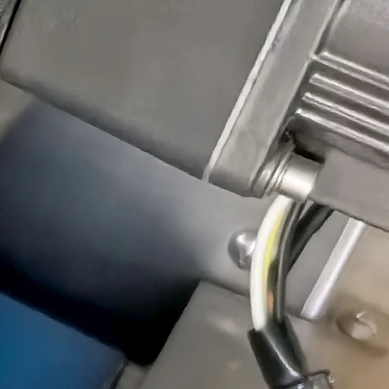 Semi Automatic Round Bottle Labeling Machine Beer Cans Wine Adhesive Sticker Labeler Dispenser Machine Packing Machine
Semi Automatic Round Bottle Labeling Machine Beer Cans Wine Adhesive Sticker Labeler Dispenser Machine Packing Machine