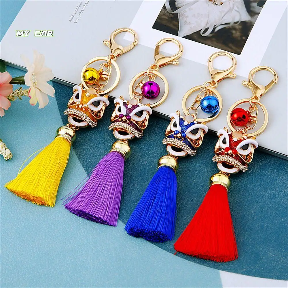 Delicate Chinese Style Lion Dance Keychain Crystal Animal Ancient Mascot Lion Wake Keychain Key Holder Tassel Women Bags Holder
Delicate Chinese Style Lion Dance Keychain Crystal Animal Ancient Mascot Lion Wake Keychain Key Holder Tassel Women Bags Holder