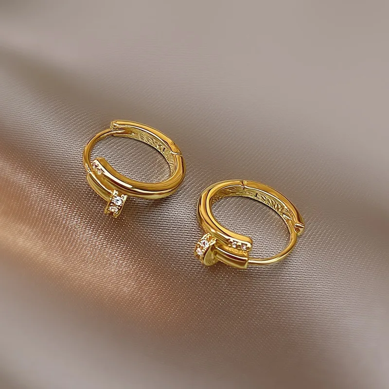 Luxury Cubic Zircon Sparkling Nail Hoop Earrings for Women Girls Trend Gold Silver Color Y2K Ear Piercing Earrings Jewelry Gifts
Luxury Cubic Zircon Sparkling Nail Hoop Earrings for Women Girls Trend Gold Silver Color Y2K Ear Piercing Earrings Jewelry Gifts