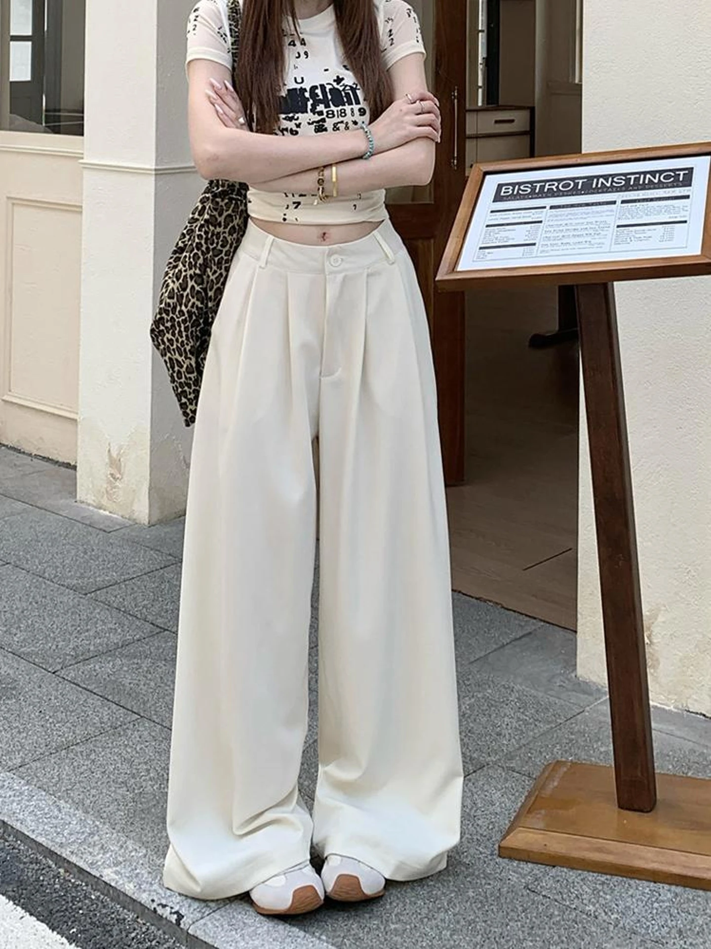 Laid-back Style High Waist Wide Leg Suit Pants Women's Spring 2026 New Arrival Slimming Straight Casual Long Trousers
Laid-back Style High Waist Wide Leg Suit Pants Women's Spring 2026 New Arrival Slimming Straight Casual Long Trousers