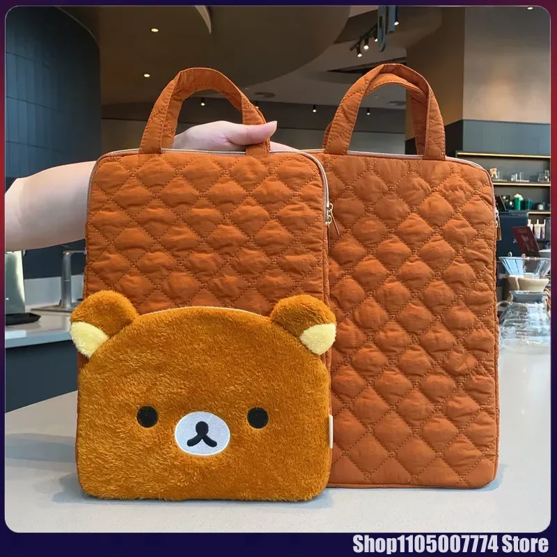 Kawaii Rilakkuma Bear сумка для планшетного компьютера 13-дюймовая сумка для хранения ноутбука Kawaii повседневная противоударная сумка с рукавами для Ipad подарки
Kawaii Rilakkuma Bear сумка для планшетного компьютера 13-дюймовая сумка для хранения ноутбука Kawaii повседневная противоударная сумка с рукавами для Ipad подарки