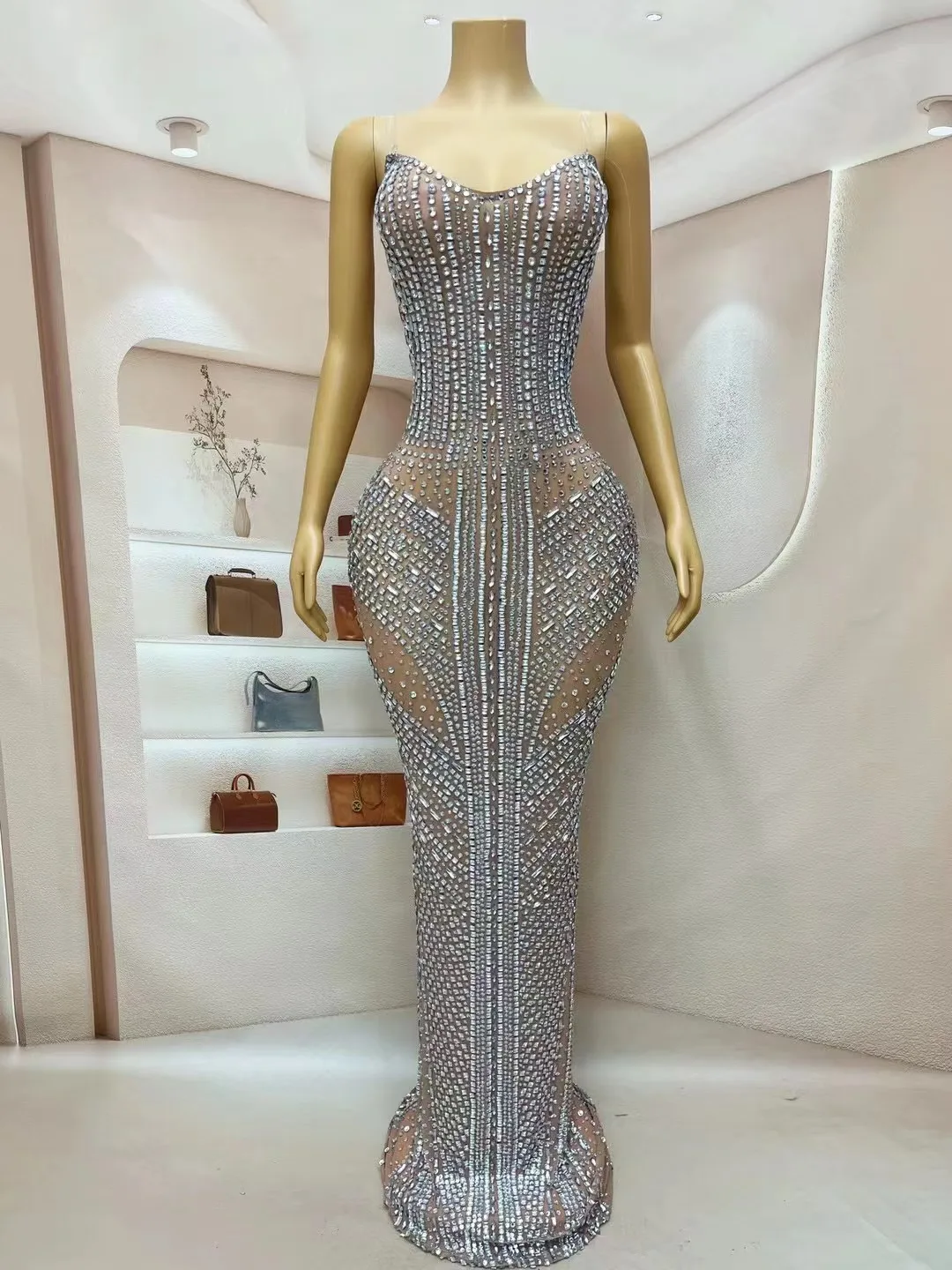 Silver Shinny Rhinestones Bandeau Top Dress Women Birthday Sexy Tube Outfit Singer Wedding Graduation Costume Jiangmeiren
Silver Shinny Rhinestones Bandeau Top Dress Women Birthday Sexy Tube Outfit Singer Wedding Graduation Costume Jiangmeiren