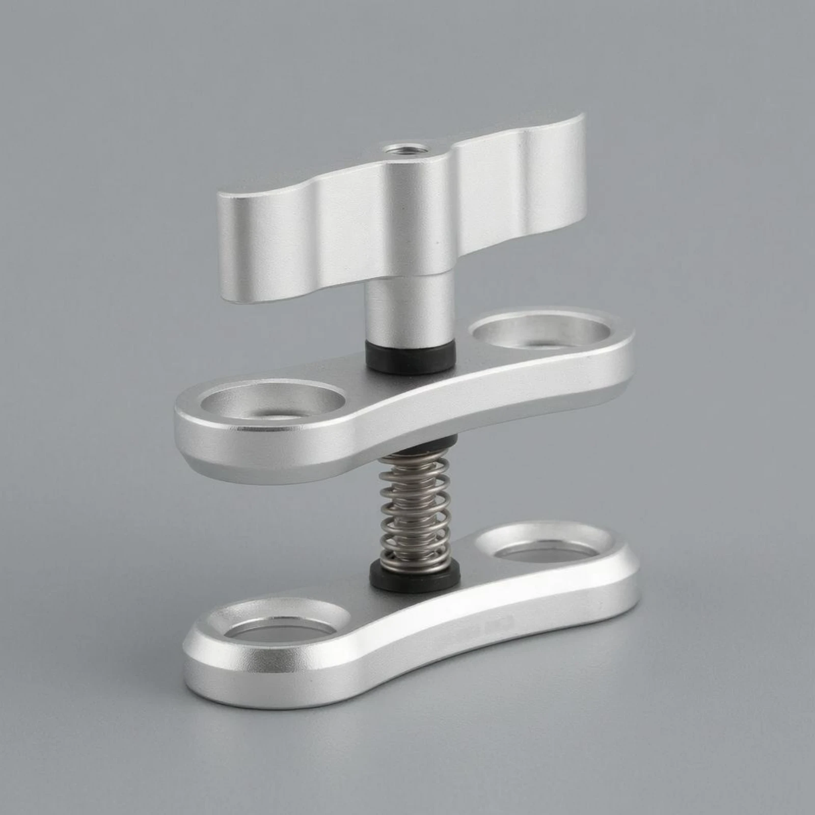 Aluminum Butterfly Clamp Hand-Tightened Butterfly Clamp Compact
Aluminum Butterfly Clamp Hand-Tightened Butterfly Clamp Compact