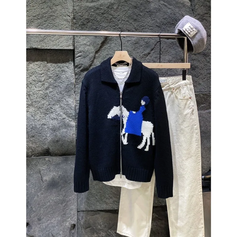 Korean Fashion Sweater Cardigan Men's Half High Neck Winter Jacquard Knitted Sweater with A Lapel Jacket Male Clothing
Korean Fashion Sweater Cardigan Men's Half High Neck Winter Jacquard Knitted Sweater with A Lapel Jacket Male Clothing