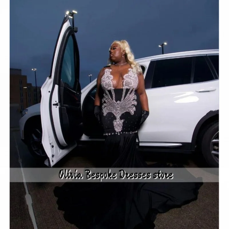 Luxury Sexy Diamante Mermaid Prom Dress 2026 Sparkling Mesh See Through Plus Size Black Girls Wedding Customized
Luxury Sexy Diamante Mermaid Prom Dress 2026 Sparkling Mesh See Through Plus Size Black Girls Wedding Customized
