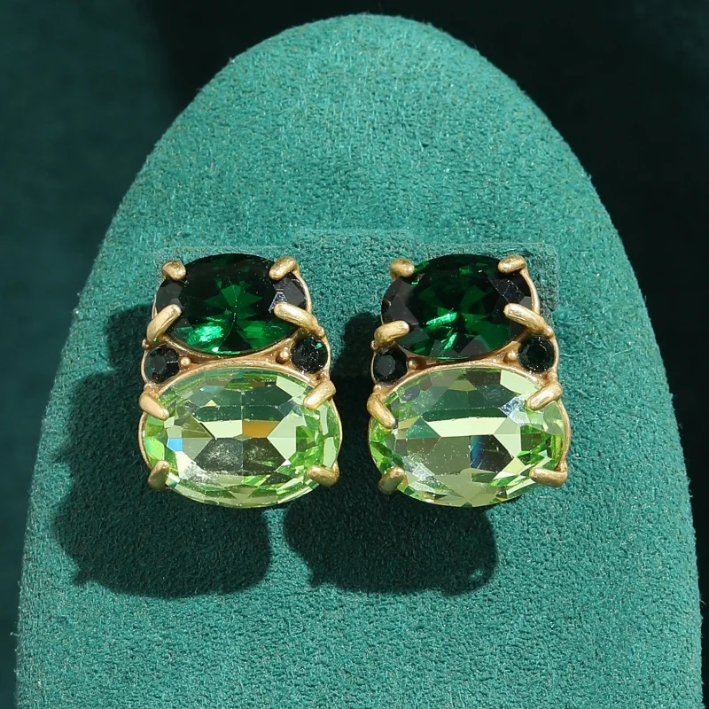 Vintage Gradient Green Crystal Oval Earrings Antique Jewelry Gold Plated Trends 2026 Art Deco High Quality Gift For Woman Party
Vintage Gradient Green Crystal Oval Earrings Antique Jewelry Gold Plated Trends 2026 Art Deco High Quality Gift For Woman Party