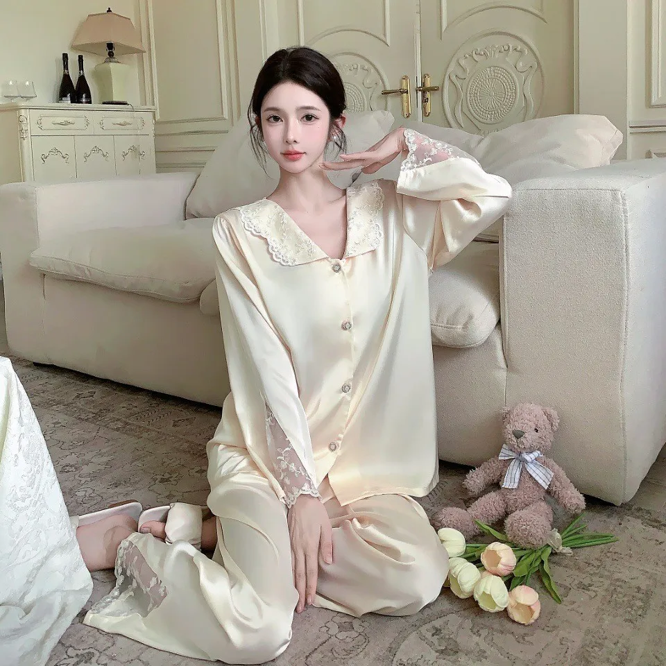 Luxury Big Lace Trim Pajamas Set Women Elegant Sleepwear Satin Top Pants Jacquard Home Clothing Loungewear 2Pcs
Luxury Big Lace Trim Pajamas Set Women Elegant Sleepwear Satin Top Pants Jacquard Home Clothing Loungewear 2Pcs