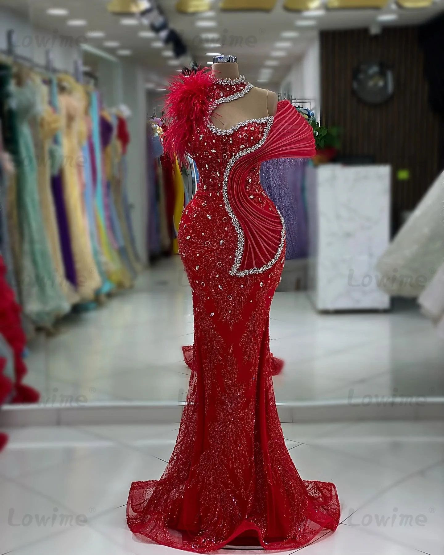 Elegant Red Feathers Party Dresses For Wedding Customized Off Shoulder Mermaid Crystals Beaded Long Prom Dress Vestidos De Noche
Elegant Red Feathers Party Dresses For Wedding Customized Off Shoulder Mermaid Crystals Beaded Long Prom Dress Vestidos De Noche