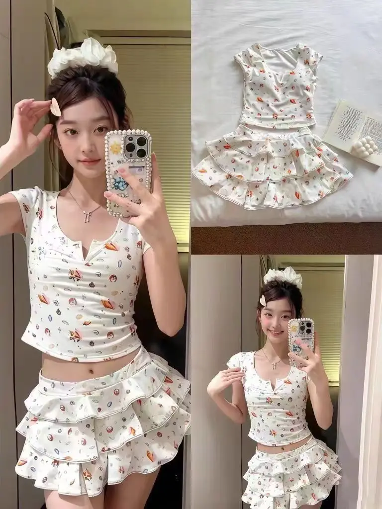 Купальник-бикини для женщин с цветочным принтом, двухсекционный, для летнего отдыха, спа и термальных источников, повседневный, для серфинга, с круглым вырезом, без рукавов
Купальник-бикини для женщин с цветочным принтом, двухсекционный, для летнего отдыха, спа и термальных источников, повседневный, для серфинга, с круглым вырезом, без рукавов