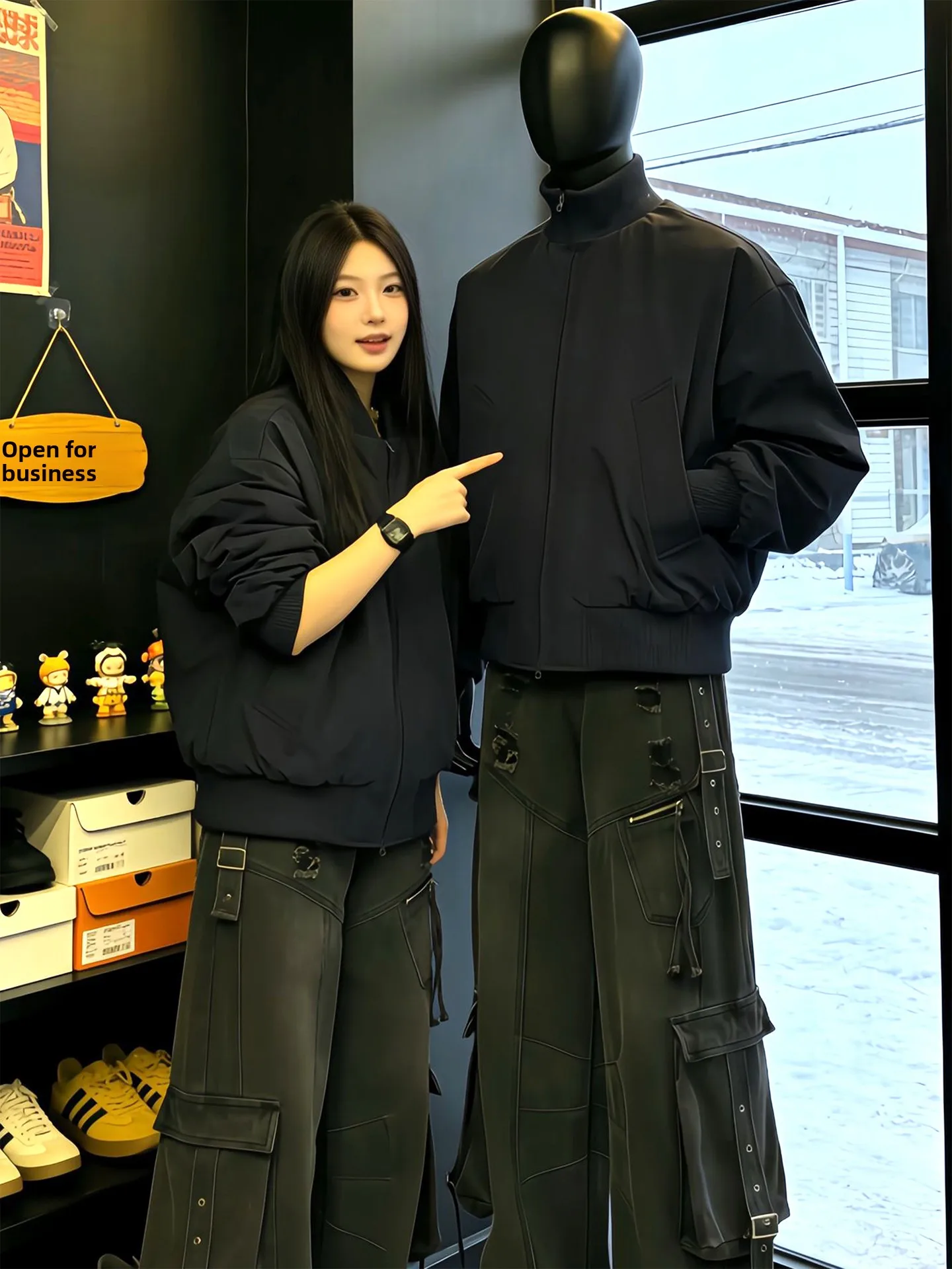 Мужская зимняя утепленная куртка-бомбер из хлопка в американском стиле для уличной моды и бейсбола
Мужская зимняя утепленная куртка-бомбер из хлопка в американском стиле для уличной моды и бейсбола