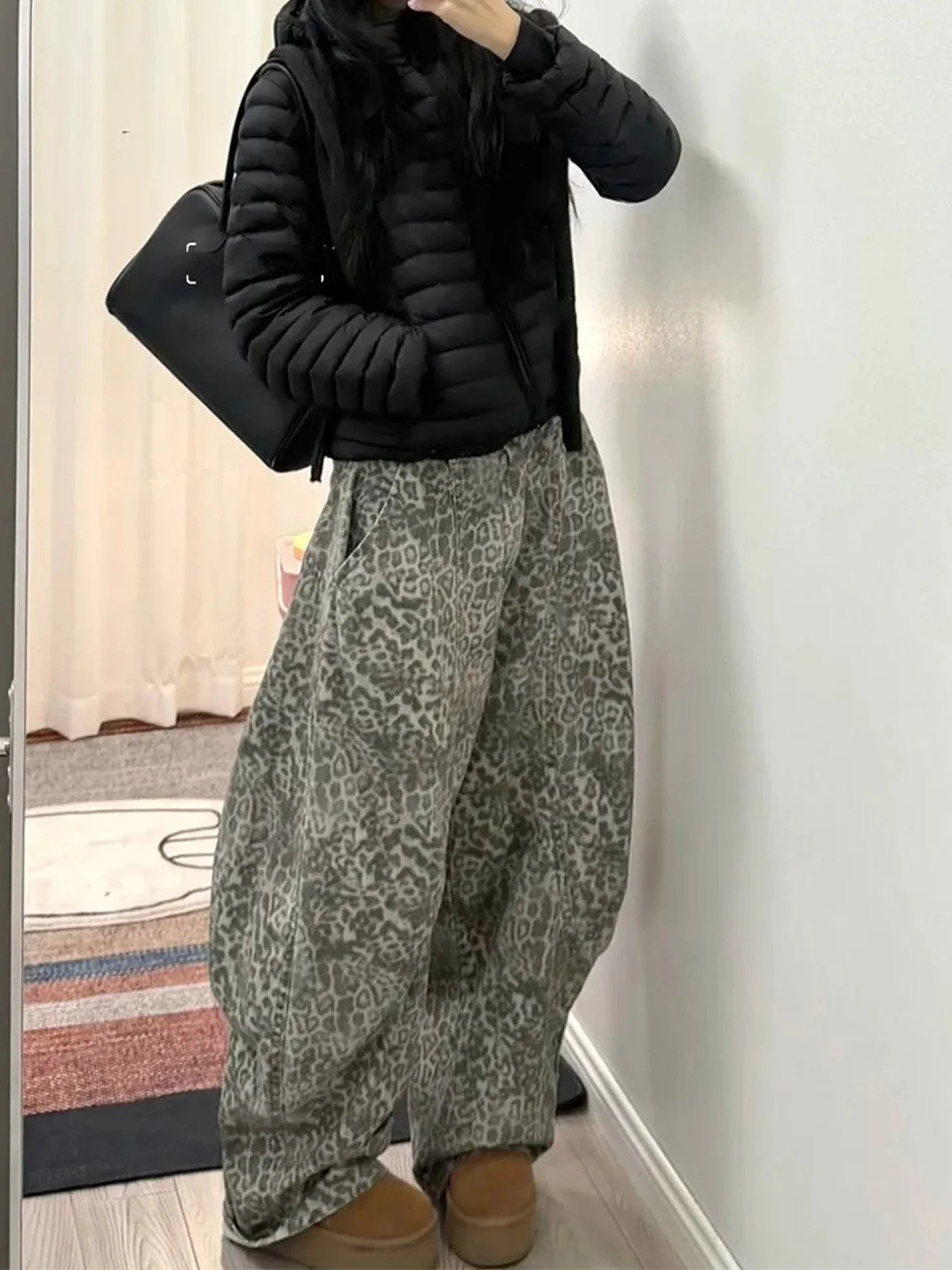 Retro plus Size Leopard Print Wide Leg Jeans Women's Thin Denim Pants Summer New Design Loose Fit Casual High Waist Trousers
Retro plus Size Leopard Print Wide Leg Jeans Women's Thin Denim Pants Summer New Design Loose Fit Casual High Waist Trousers