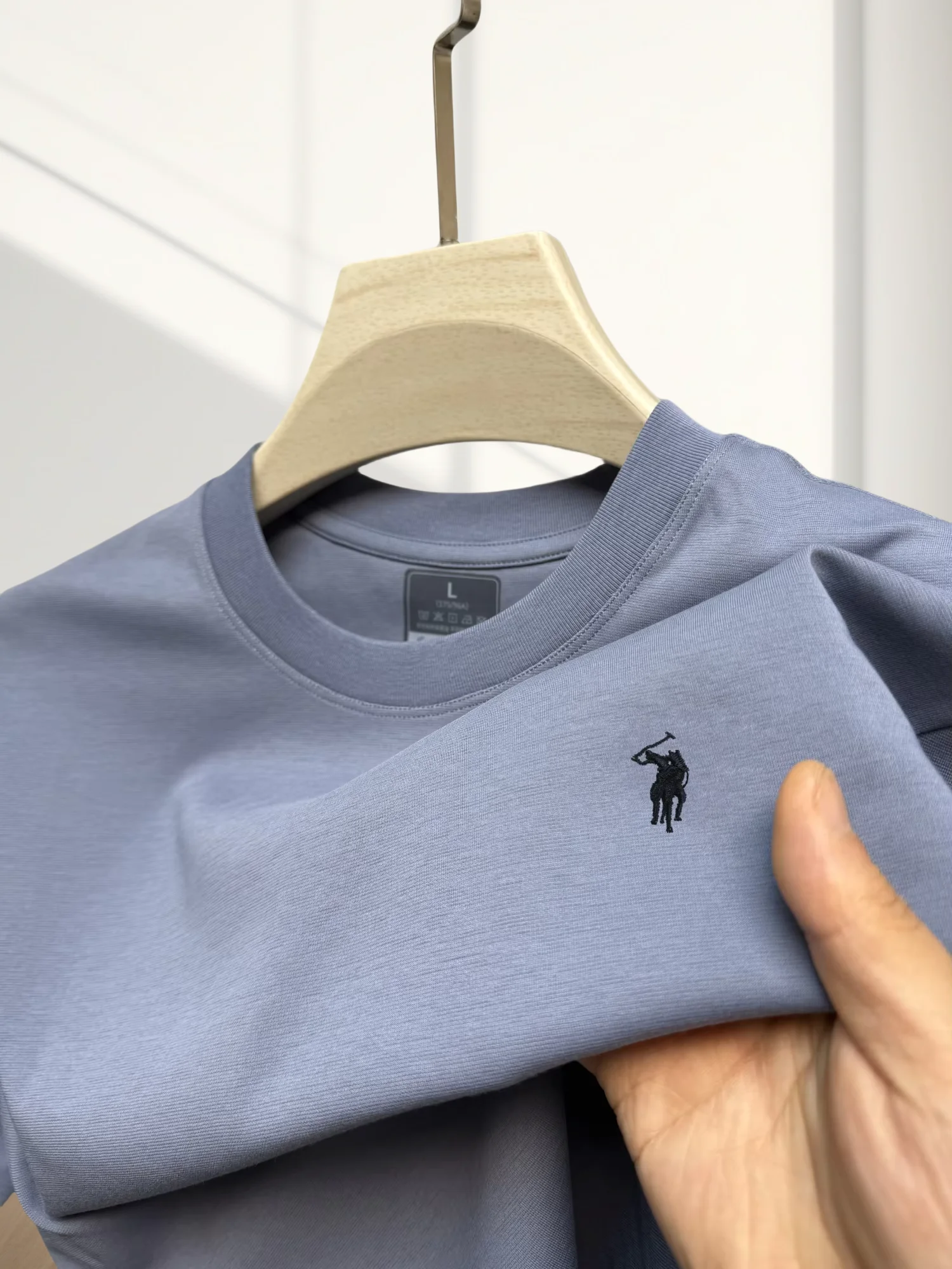 Luxury brand Paul embroidery short sleeved T-shirt 2025 summer new item for men high-quality silk cotton comfortable casual top
Luxury brand Paul embroidery short sleeved T-shirt 2025 summer new item for men high-quality silk cotton comfortable casual top