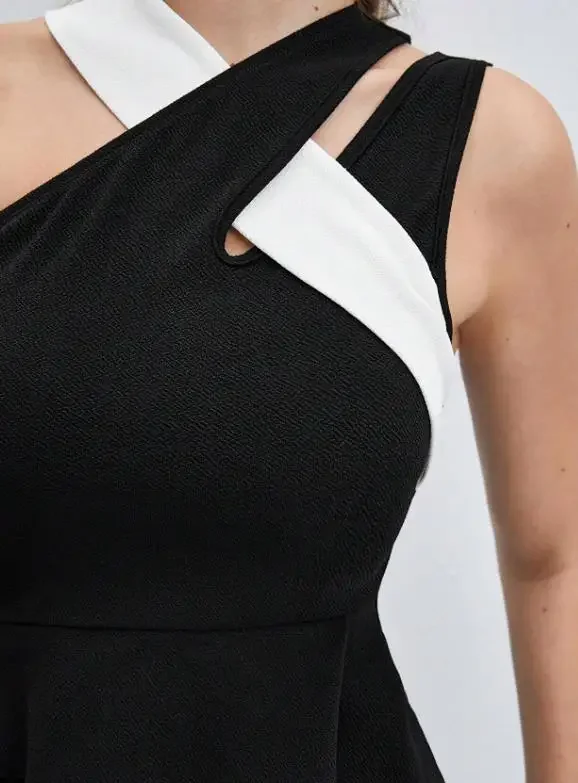 Women Trendy Black & White Contrasting Tank Top In Spring and Summer 2026 Female Daily New Fashion Slimming Sleeveless Vest
Women Trendy Black & White Contrasting Tank Top In Spring and Summer 2026 Female Daily New Fashion Slimming Sleeveless Vest