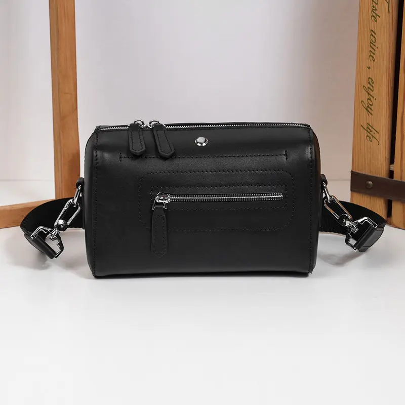 Woven Leather Men's Crossbody Bag, Black Shoulder Bag Business Casual Style
Woven Leather Men's Crossbody Bag, Black Shoulder Bag Business Casual Style