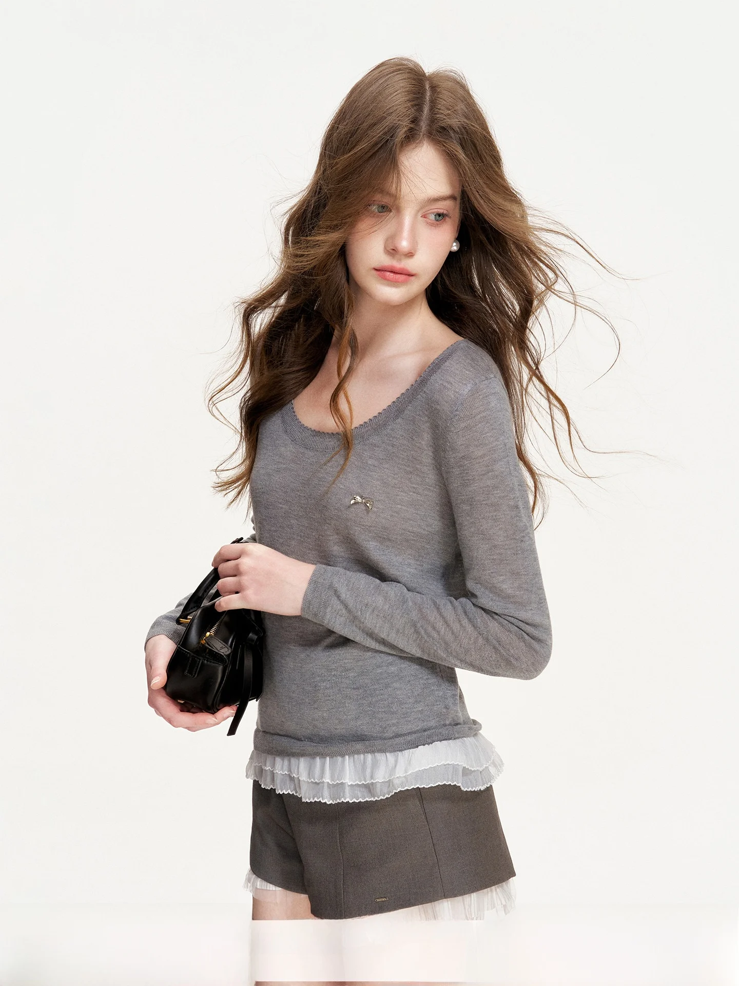 Kroche 26ss Morning Fog Thin Mist Sensation Splice Blend Wool Knitted Long Sve round Ne Pullover Women's Casual Top
Kroche 26ss Morning Fog Thin Mist Sensation Splice Blend Wool Knitted Long Sve round Ne Pullover Women's Casual Top
