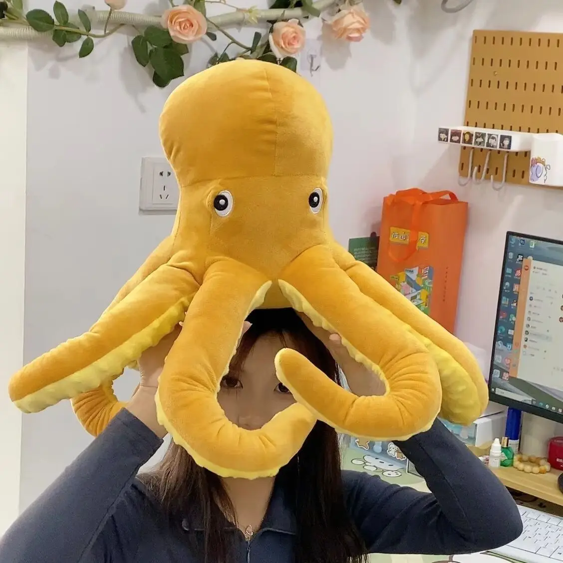 Новая имитация желтого осьминога, плюшевая игрушка, реалистичные плюшевые куклы с морскими животными, мягкая подушка с героями мультфильмов для девочек и мальчиков, подарки на день рождения
Новая имитация желтого осьминога, плюшевая игрушка, реалистичные плюшевые куклы с морскими животными, мягкая подушка с героями мультфильмов для девочек и мальчиков, подарки на день рождения