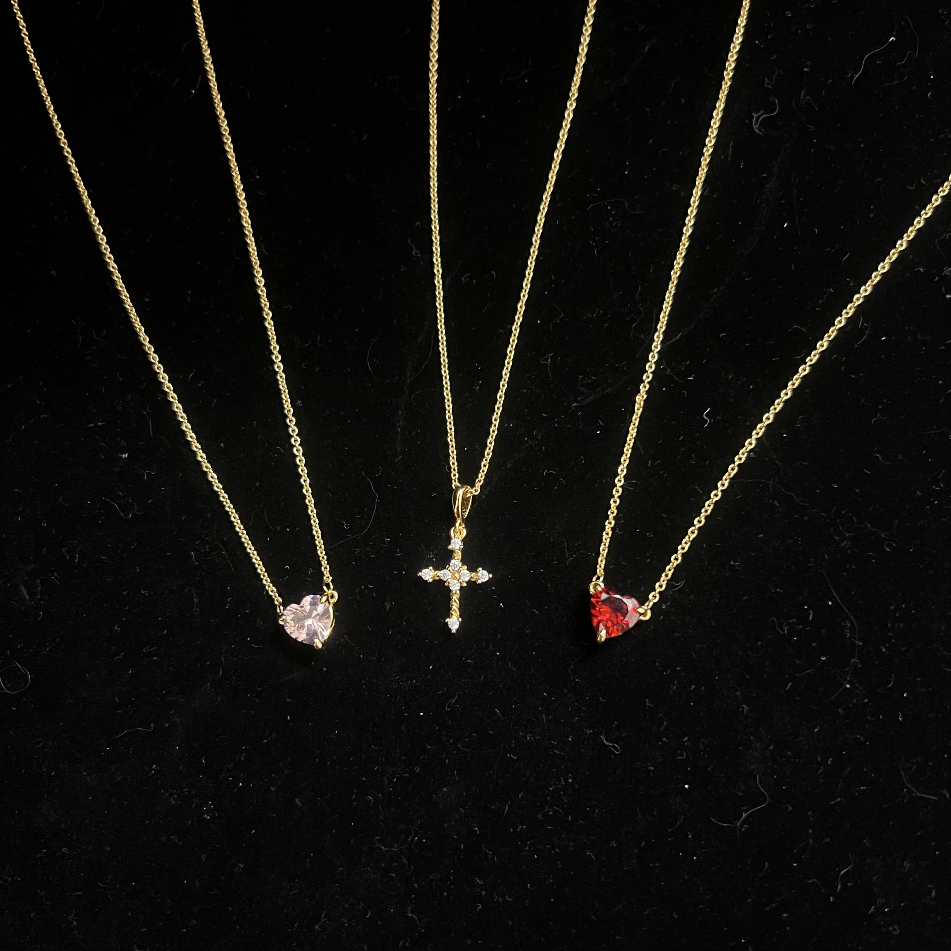 Ожерелье из стерлингового серебра 925 пробы, новинка 2025, 8 мм, морганитное сердце, унисекс, модные, классические, персонализированные, роскошные ювелирные изделия в стиле ретро
Ожерелье из стерлингового серебра 925 пробы, новинка 2025, 8 мм, морганитное сердце, унисекс, модные, классические, персонализированные, роскошные ювелирные изделия в стиле ретро