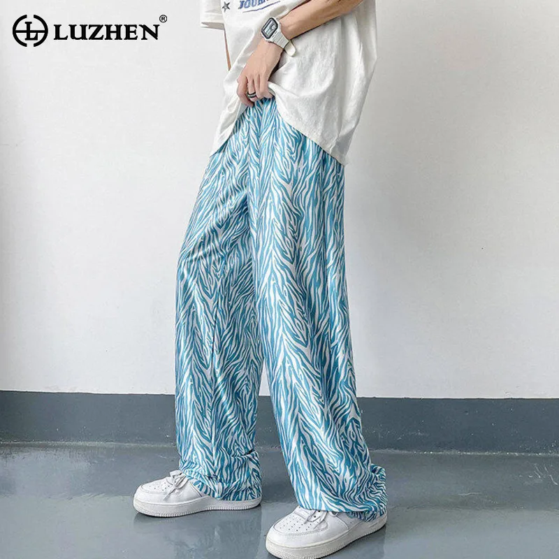 LUZHEN 2025 Summer Stylish Stripe Printed Loose Male Casual Pants High Quality Wide Leg Men Trendy Elastic Waist Trousers JY1317
LUZHEN 2025 Summer Stylish Stripe Printed Loose Male Casual Pants High Quality Wide Leg Men Trendy Elastic Waist Trousers JY1317