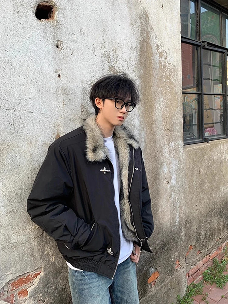 Thiened American Sle Men's Jaet with Faux Fur Collar Stand Collar Warm Cotton Coat Winter Faionable Long Sve Coat
Thiened American Sle Men's Jaet with Faux Fur Collar Stand Collar Warm Cotton Coat Winter Faionable Long Sve Coat