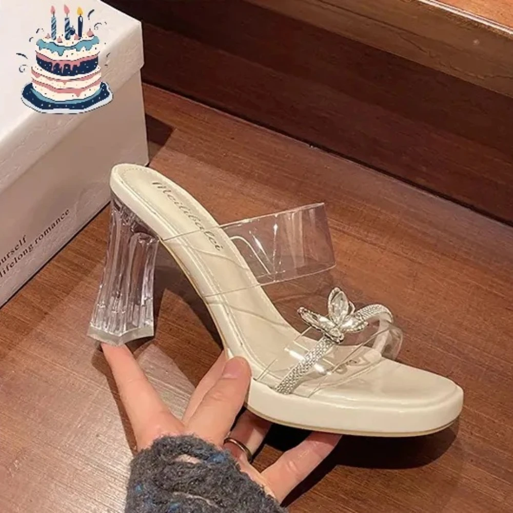 Transparent high-heeled women's 2026 new summer waterproof platform sandals with a thick heel and a straight strap
Transparent high-heeled women's 2026 new summer waterproof platform sandals with a thick heel and a straight strap