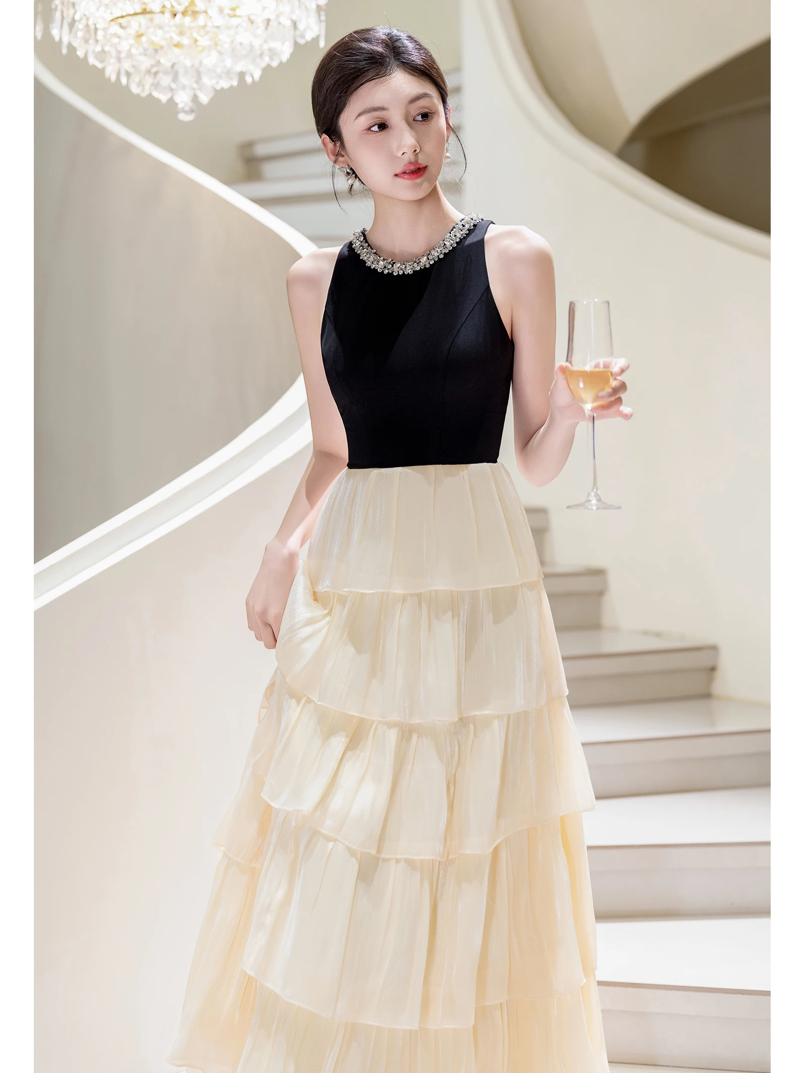 Elegant Black Evening Gown Sleeveless Hostess Dress for Women Adult Ceremony Wedding Dress Korean Style Polyester Fiber
Elegant Black Evening Gown Sleeveless Hostess Dress for Women Adult Ceremony Wedding Dress Korean Style Polyester Fiber