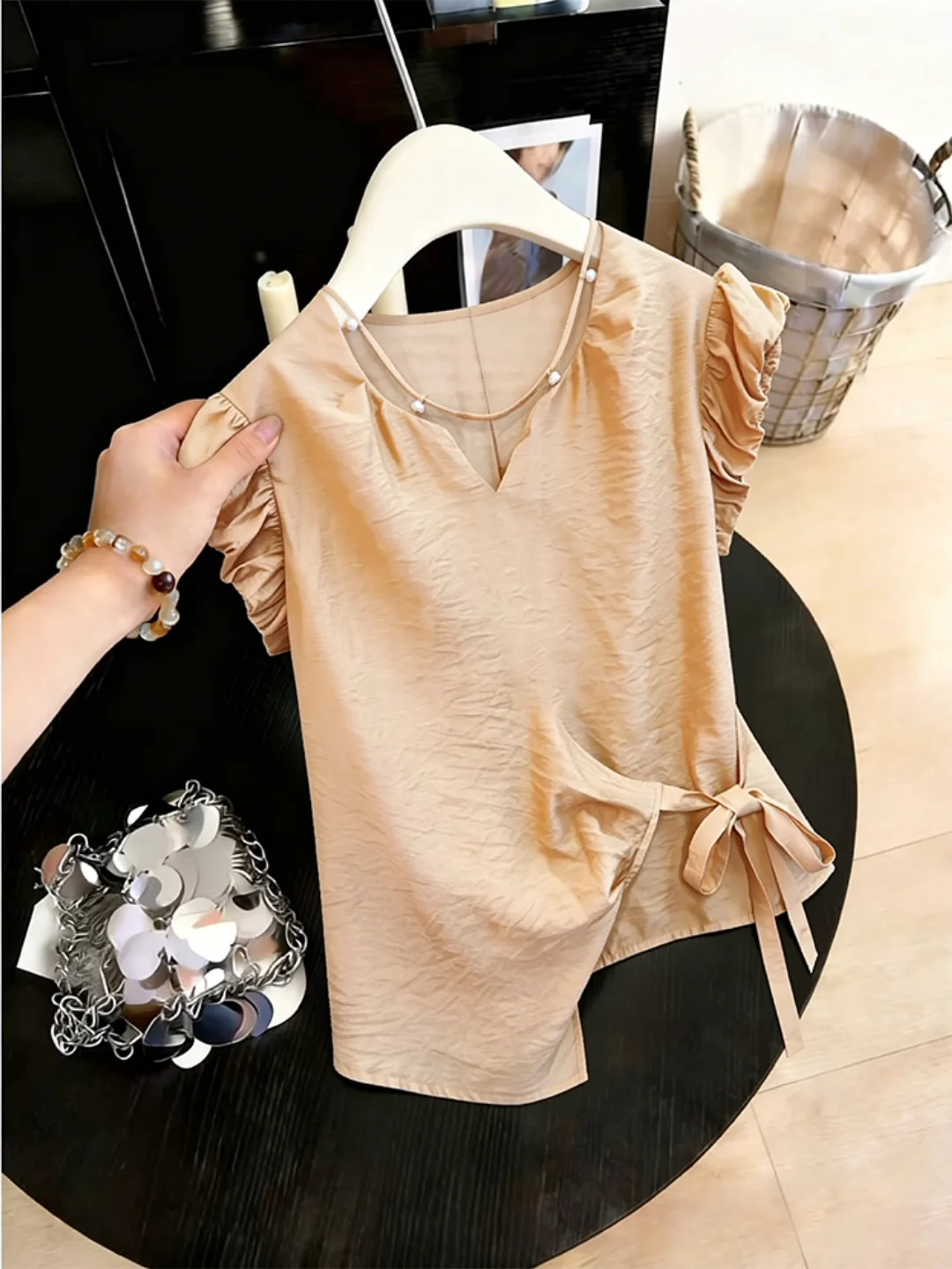 Retro American Style Short Sleeve Shirt Women's Inner Wear Youthful Beautiful Fashionable Summer Unique Small Top
Retro American Style Short Sleeve Shirt Women's Inner Wear Youthful Beautiful Fashionable Summer Unique Small Top