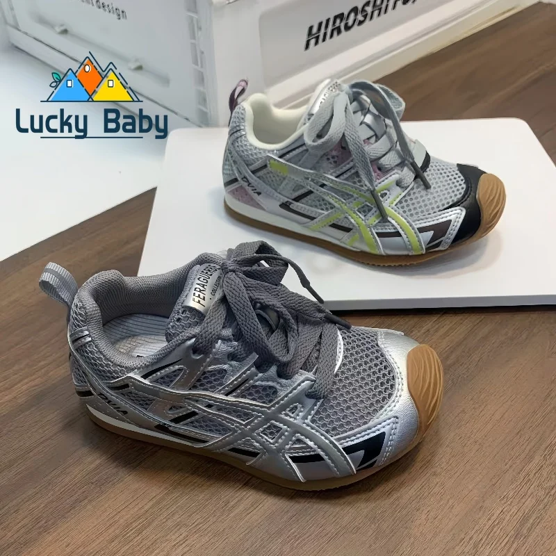 2025 Summer Boys Girls Breathable Hollow Orbit Metallic Sneaker Toddler Kid Casual Fashion Shoe Child Tenis Sports Walking Shoes
2025 Summer Boys Girls Breathable Hollow Orbit Metallic Sneaker Toddler Kid Casual Fashion Shoe Child Tenis Sports Walking Shoes