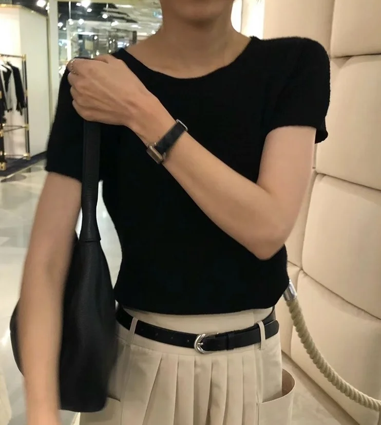 Базовый круглый шерстяной вязаный топ Ne ort Sve OUNCE2025, осенний универсальный корейский многослойный топ для женщин
Базовый круглый шерстяной вязаный топ Ne ort Sve OUNCE2025, осенний универсальный корейский многослойный топ для женщин