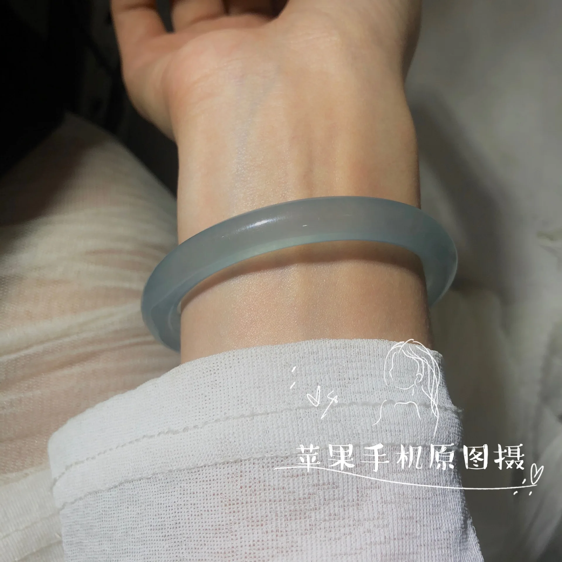 Ice-like Blue round Bar Bracelet White Fairy Temperamental Gentle Delicate Quartz Rock Jade Water
Ice-like Blue round Bar Bracelet White Fairy Temperamental Gentle Delicate Quartz Rock Jade Water