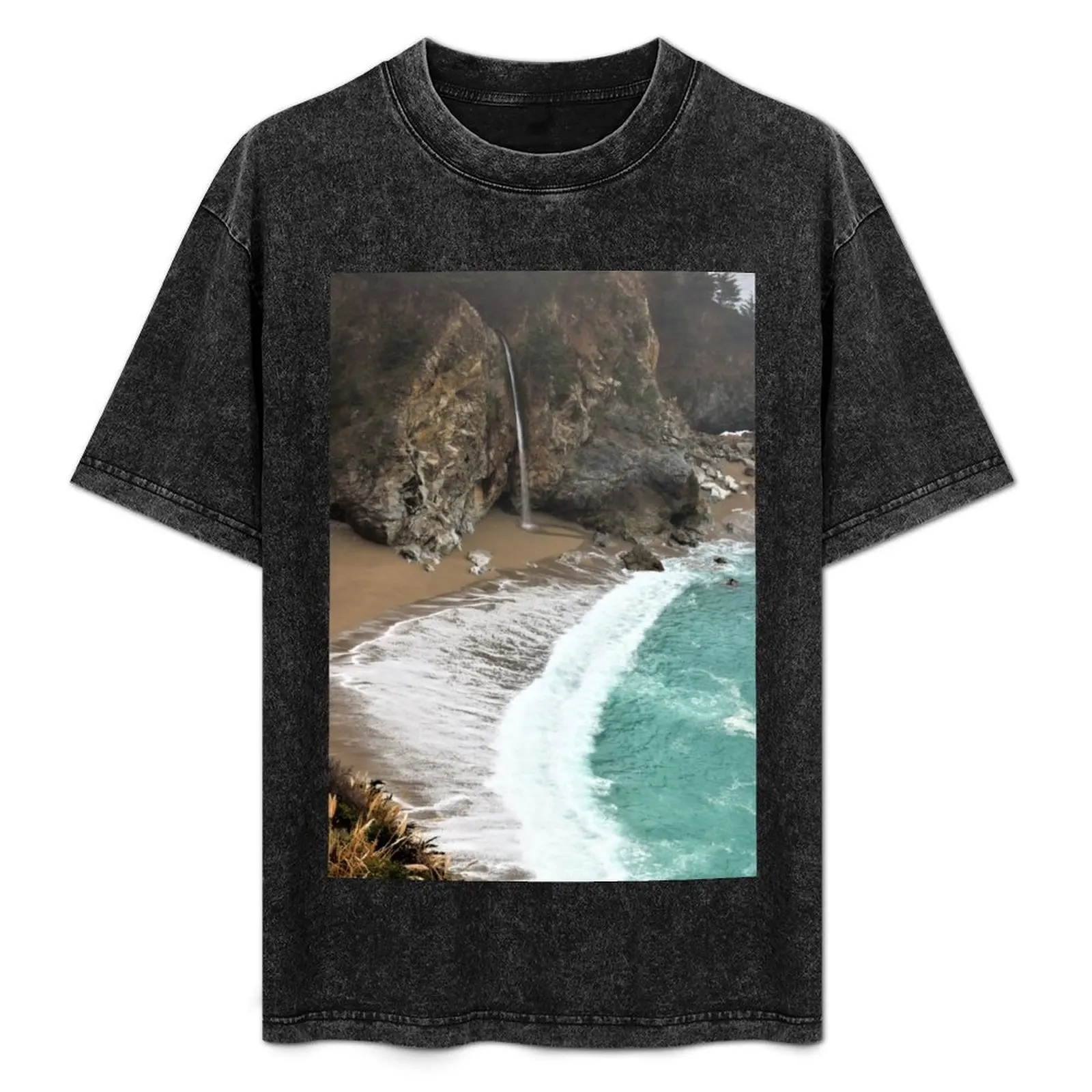 McWay Falls on a Foggy Day T-Shirt Casual Basic Short Sleeve T-Shirt
McWay Falls on a Foggy Day T-Shirt Casual Basic Short Sleeve T-Shirt