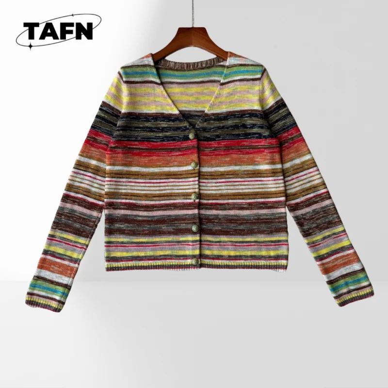 Romantic Wool Cardigan Women's Classic Cashmere Cardigan – Vintage Design for Casual Settings in Stylish for Casual Wear AG3174
Romantic Wool Cardigan Women's Classic Cashmere Cardigan – Vintage Design for Casual Settings in Stylish for Casual Wear AG3174