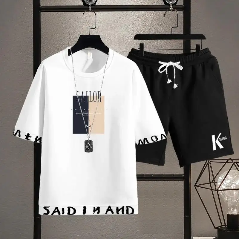 Новинка 2025, модная футболка из двух предметов, летний костюм с короткими рукавами, мужская корейская версия, красивый комплект одежды для спорта и отдыха 
Новинка 2025, модная футболка из двух предметов, летний костюм с короткими рукавами, мужская корейская версия, красивый комплект одежды для спорта и отдыха