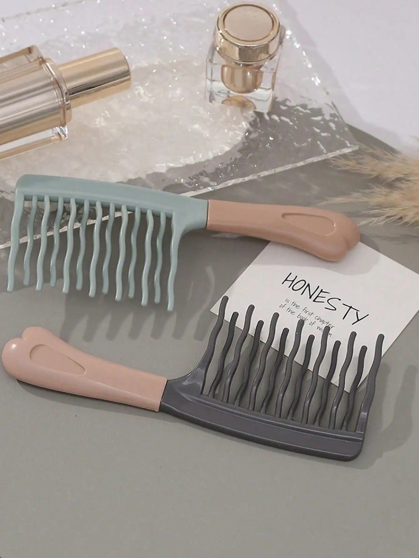 A set of double-tooth wide-tooth hairbrushes, suitable for long curly and voluminous hairstyles - stylish black and light blue hairbrushes with ABS handles, perfect for styling curls and providing a relaxing massage at home.
A set of double-tooth wide-tooth hairbrushes, suitable for long curly and voluminous hairstyles - stylish black and light blue hairbrushes with ABS handles, perfect for styling curls and providing a relaxing massage at home.