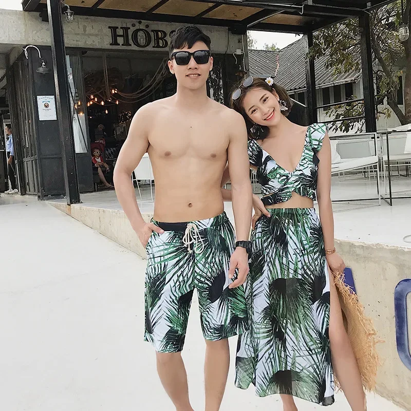 New Matching Swimsuits for Couples Hawaiian Tropical Print Beach Bikini and Skirt Women Swimwear Ruffle Bathing Suits Men Shorts
New Matching Swimsuits for Couples Hawaiian Tropical Print Beach Bikini and Skirt Women Swimwear Ruffle Bathing Suits Men Shorts