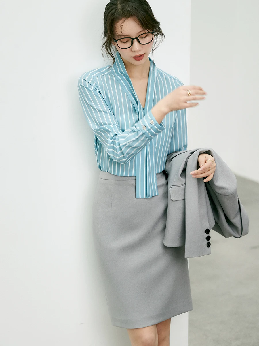 OFFIY Нежная элегантность мятно-синие полоски V-Ne Long Sve шифон irt женские поездки на работу с эффектом ухода за кожей из полиэфирного волокна
OFFIY Нежная элегантность мятно-синие полоски V-Ne Long Sve шифон irt женские поездки на работу с эффектом ухода за кожей из полиэфирного волокна