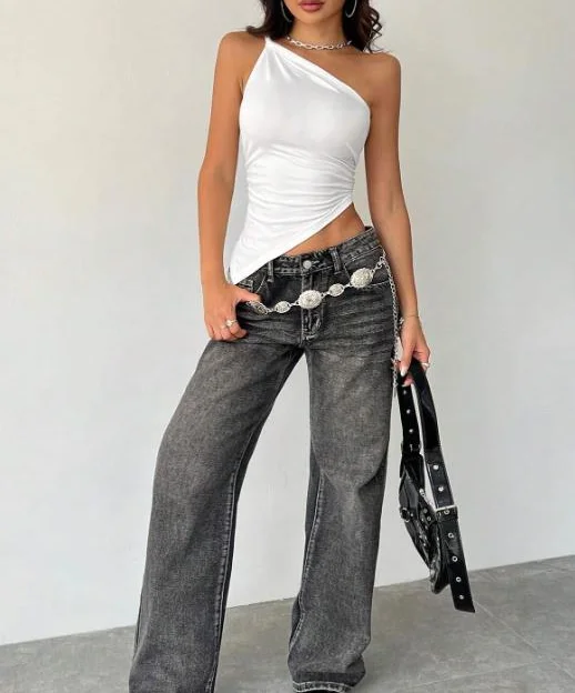 Women's Tank Top Summer New European and American Trendy Spicy Girl Style Slant Neck Off Shoulder Asymmetric Tight Tank Top
Women's Tank Top Summer New European and American Trendy Spicy Girl Style Slant Neck Off Shoulder Asymmetric Tight Tank Top