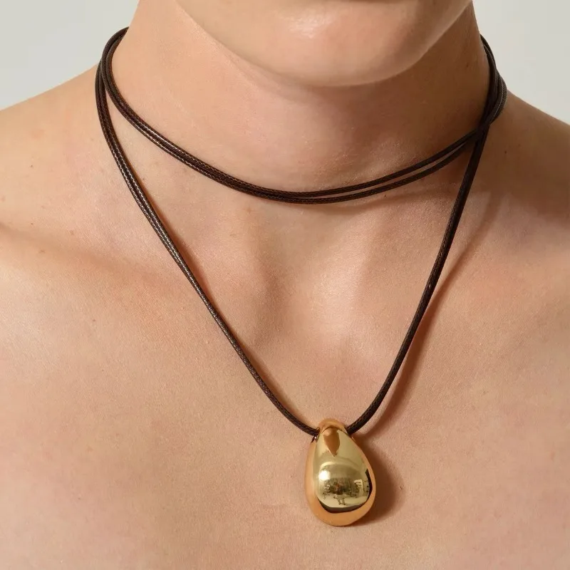French Heavy-Duty Teardrop Necklace Double Wax Rope Luxe Versatile Sweater Chain New 2026
French Heavy-Duty Teardrop Necklace Double Wax Rope Luxe Versatile Sweater Chain New 2026