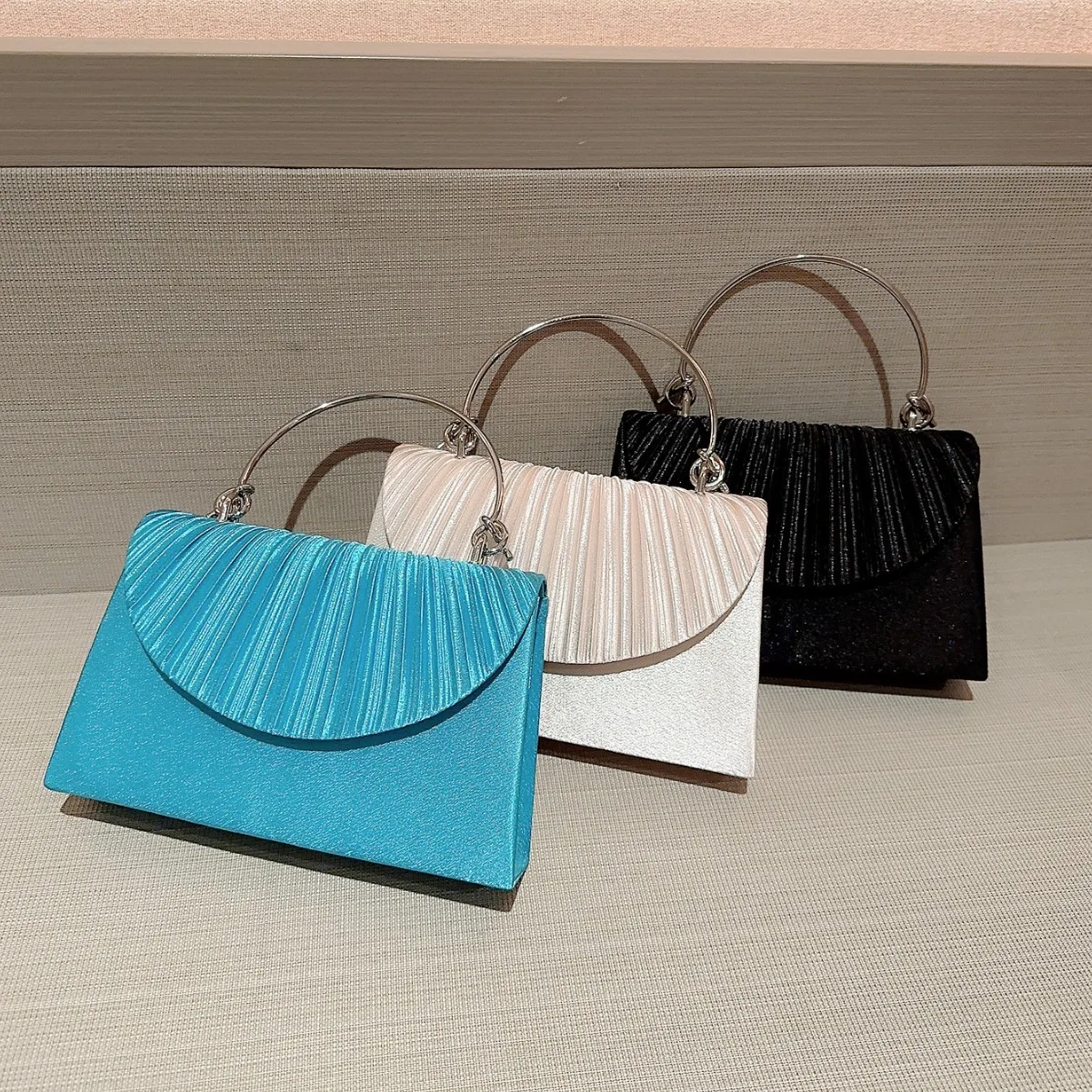 Вечерние, свадебные, вечерние, выпускные, легкие сумки с ручками сверху, роскошные темпераментные женские наручные сумки, кошелек, женская модная сумка, клатчи
Вечерние, свадебные, вечерние, выпускные, легкие сумки с ручками сверху, роскошные темпераментные женские наручные сумки, кошелек, женская модная сумка, клатчи