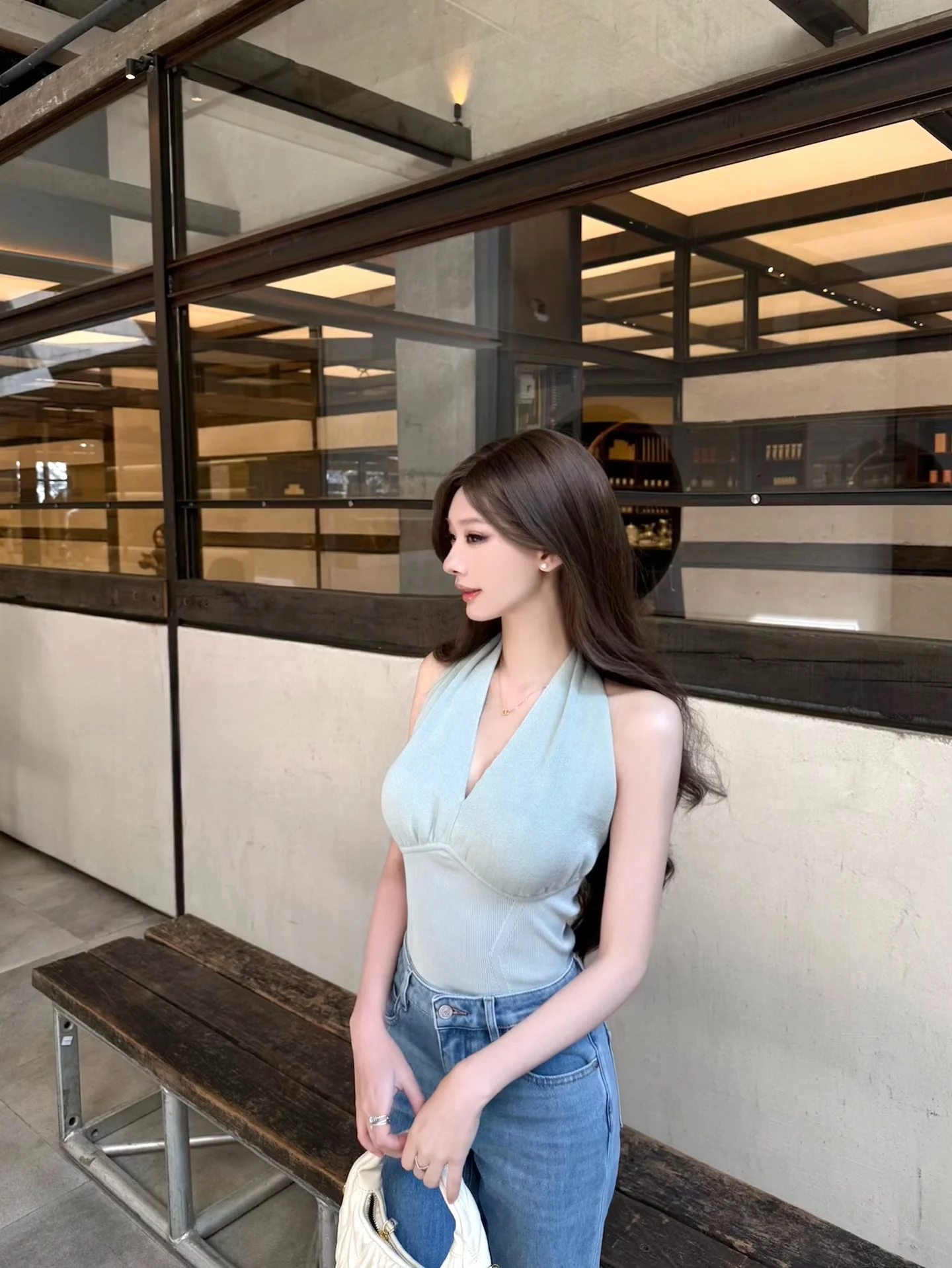Slimming V-Neck Bodysuit Top Women's Fashion Summer 2026 Neck Hanging Style Regular Length Slim Fit No Chest Pad Required
Slimming V-Neck Bodysuit Top Women's Fashion Summer 2026 Neck Hanging Style Regular Length Slim Fit No Chest Pad Required
