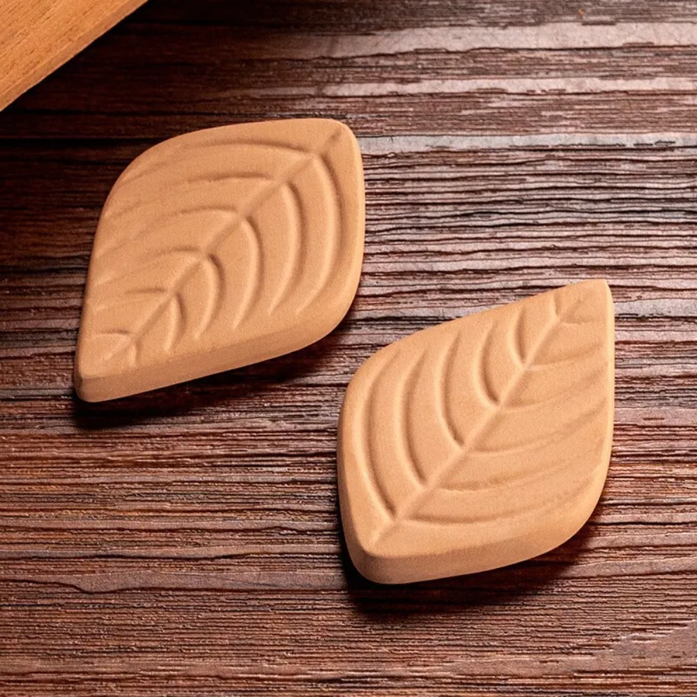 3Pcs Portable Leaf Design Brown Sugar Keeper Moisture-proof Reusable Salt Saver Clay Tea Humidifier Spices
3Pcs Portable Leaf Design Brown Sugar Keeper Moisture-proof Reusable Salt Saver Clay Tea Humidifier Spices