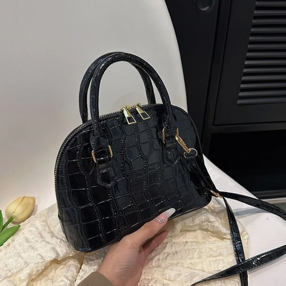 Модная сумка в виде ракушки во французском стиле с крокодиловым узором, мини-сумка из искусственной кожи, ручная универсальная женская сумка на каждый день
Модная сумка в виде ракушки во французском стиле с крокодиловым узором, мини-сумка из искусственной кожи, ручная универсальная женская сумка на каждый день