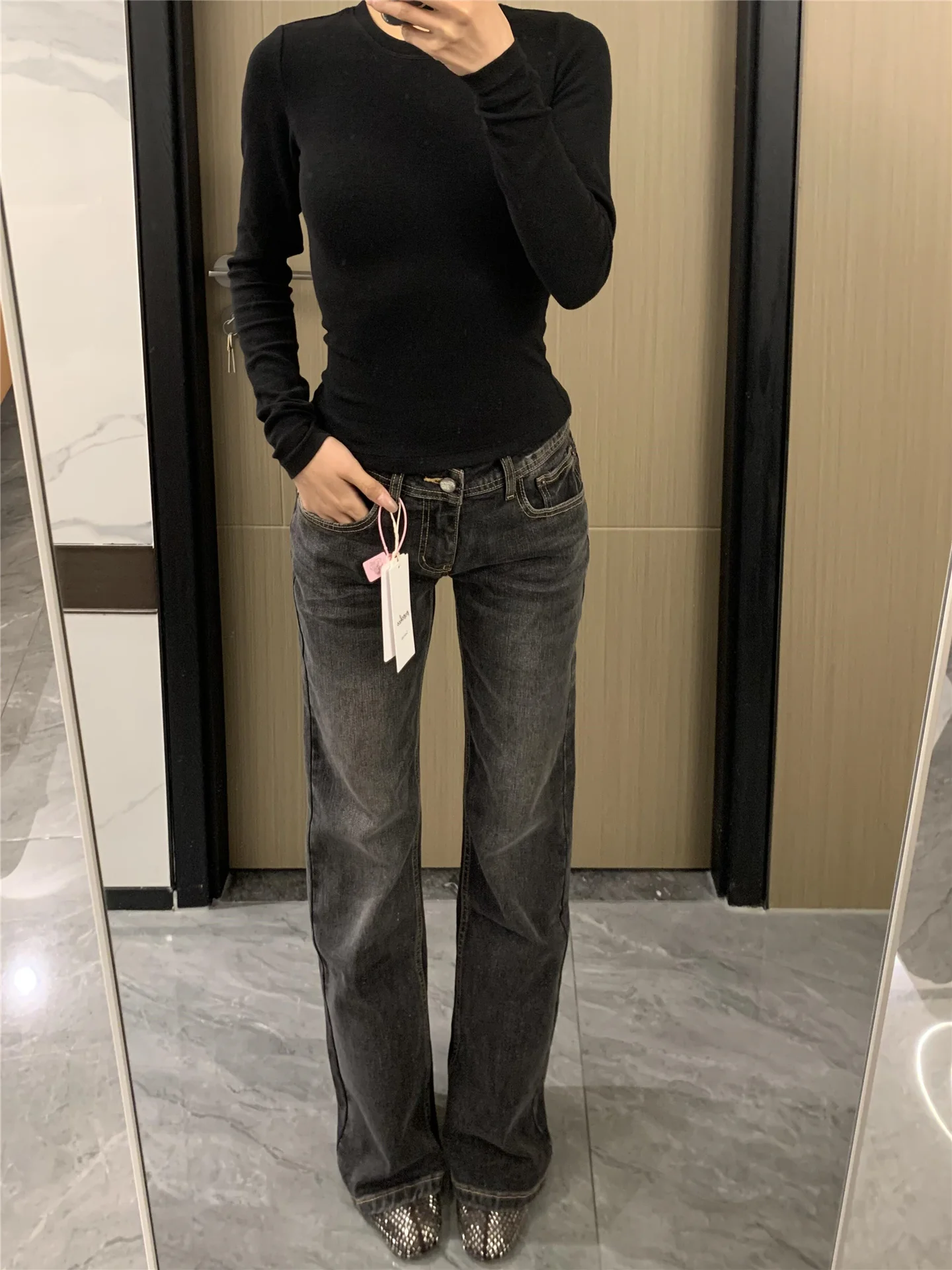 American Style Low Waist Bell Bottom Jeans Women's Spring Slimming Long Length Vintage Washed Cotton Casual Fashion
American Style Low Waist Bell Bottom Jeans Women's Spring Slimming Long Length Vintage Washed Cotton Casual Fashion